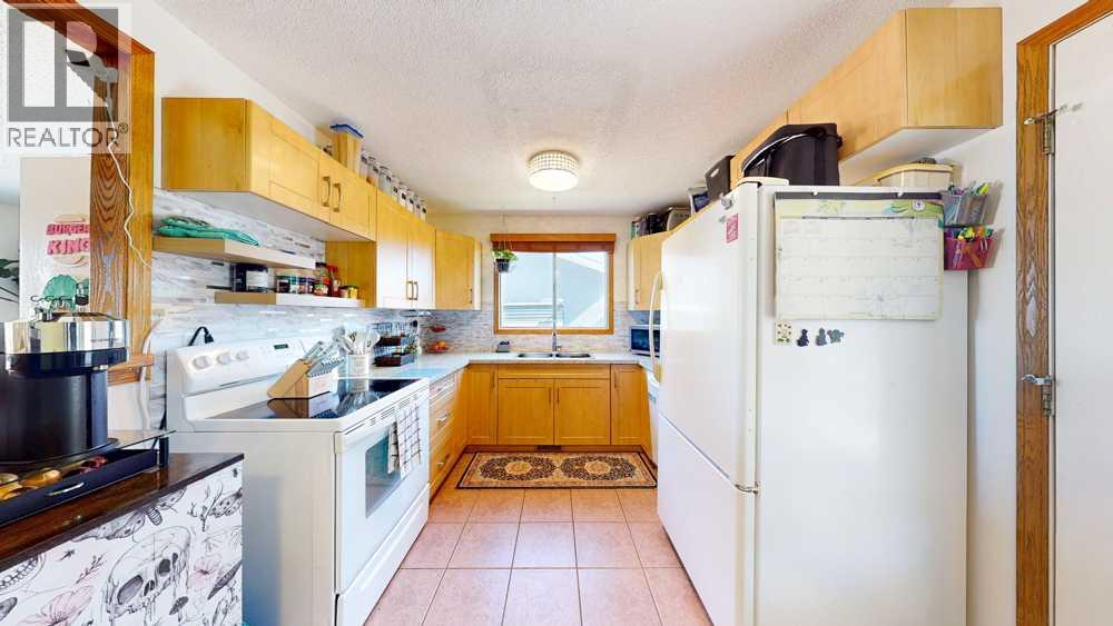327 19 Street NE - 22
