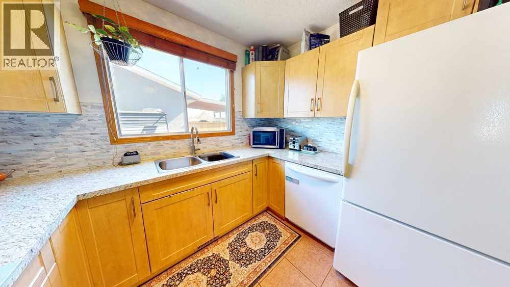 327 19 Street NE - 23