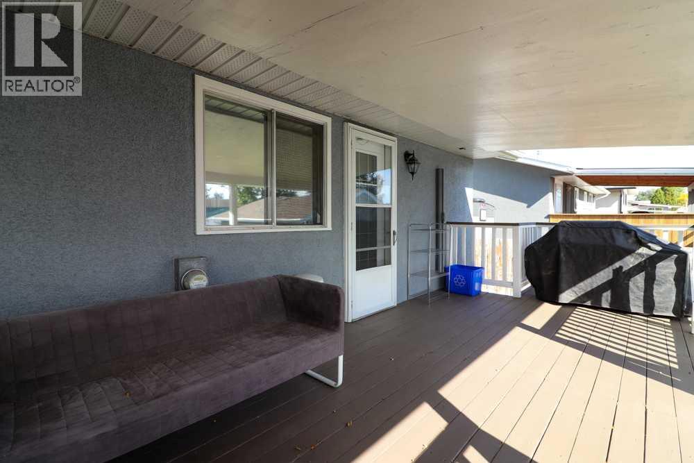 327 19 Street NE - 8