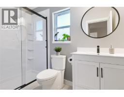 5112 Compton Rd, Port Alberni, BC V9Y7B6 Photo 16