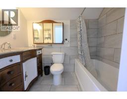 Pt. Of Sw-2376-6-w6 677 Highway, Woking, AB T0H3G0 Photo 27