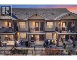 12 Evanscrest Gardens NW - photo 2