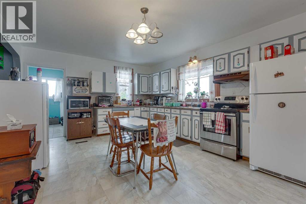2114 Township Road 372 - 10