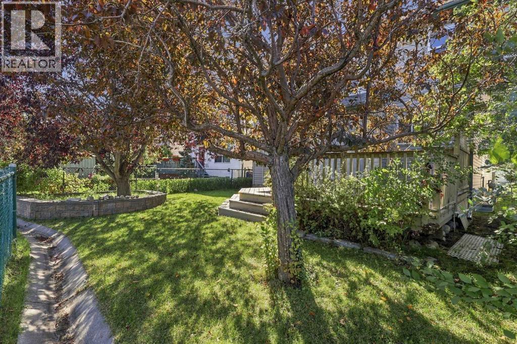 25 Arbour Ridge Park NW - photo 39