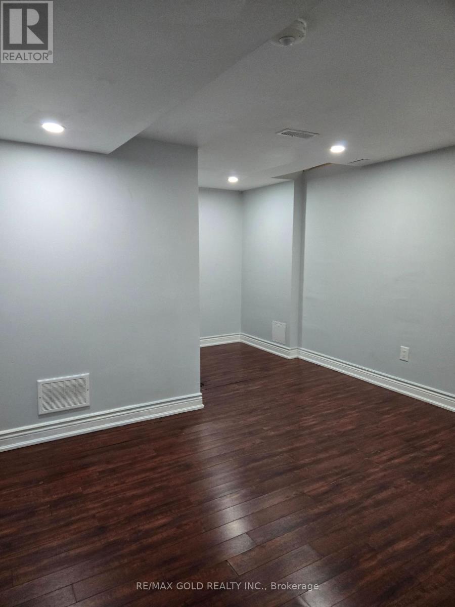 18 MARKHAM STREET, Brampton (Central Park) — photo 10