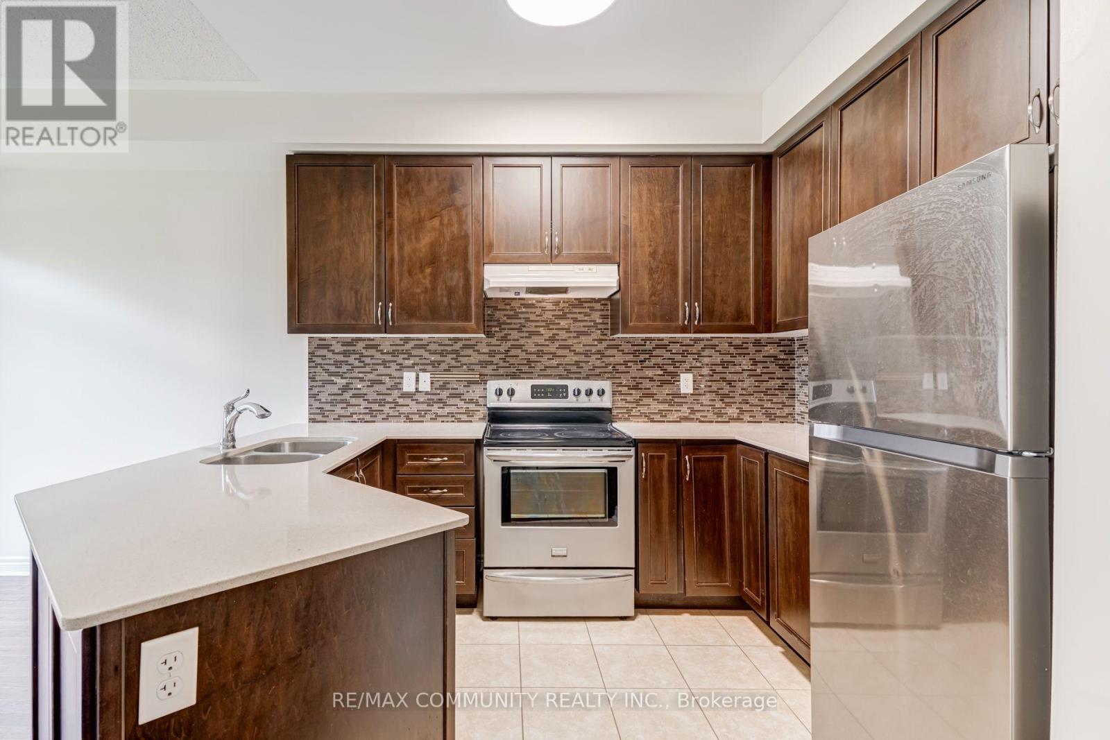 66 KEMPSFORD CRESCENT - 13