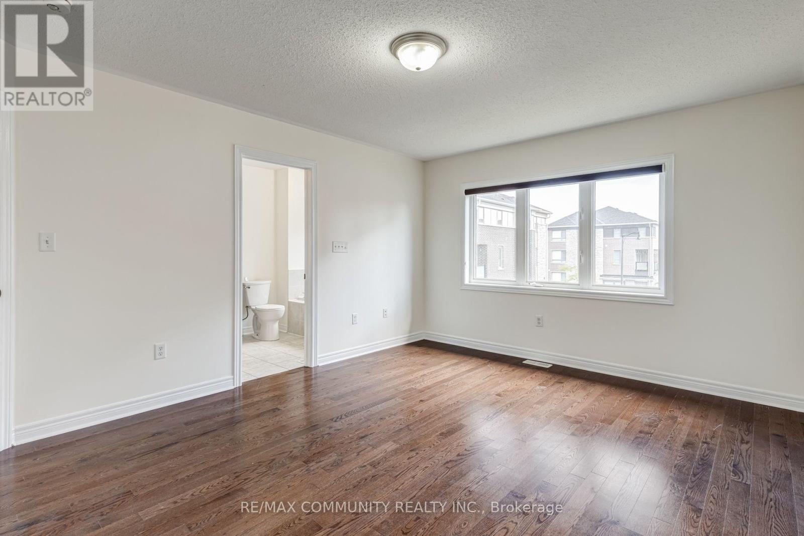 66 KEMPSFORD CRESCENT - 19