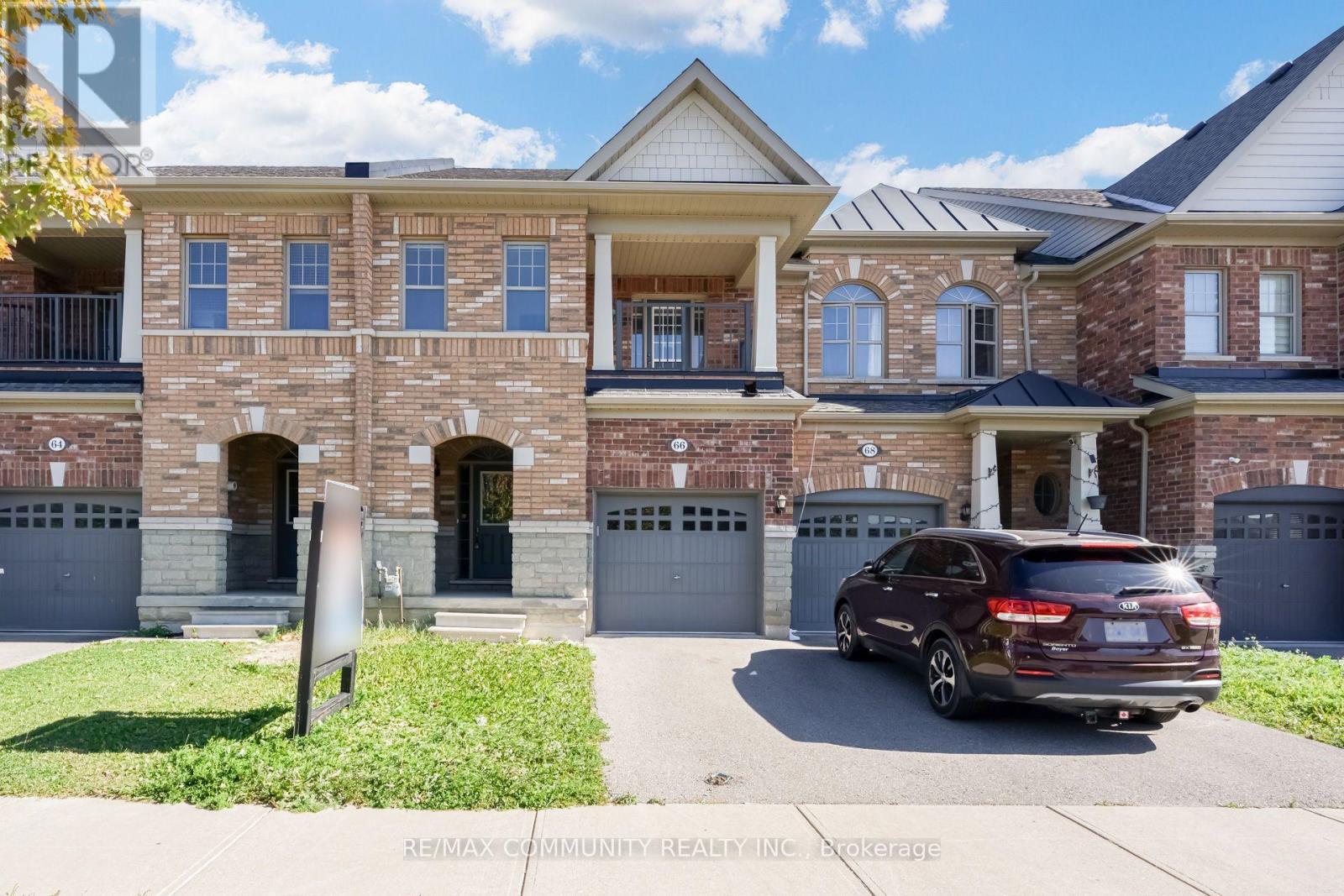 66 KEMPSFORD CRESCENT, Brampton (Northwest Brampton) — photo 2