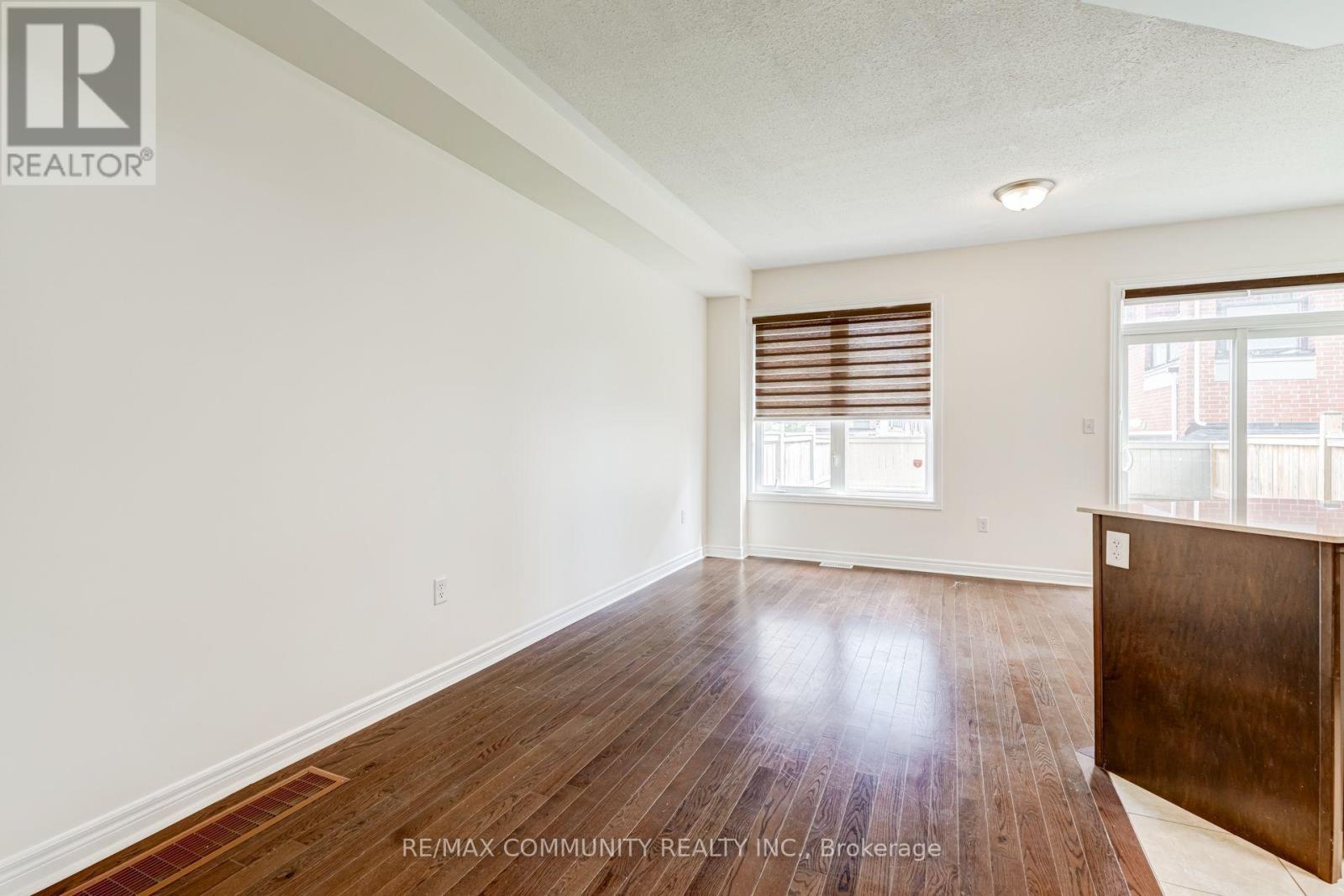 66 KEMPSFORD CRESCENT, Brampton (Northwest Brampton) — photo 6