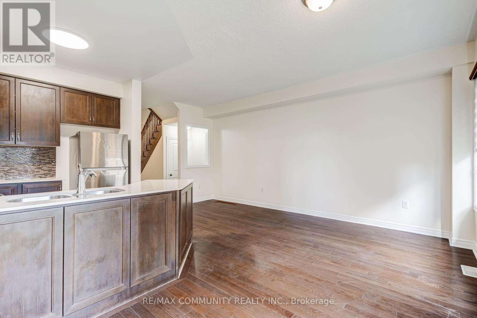 66 KEMPSFORD CRESCENT, Brampton (Northwest Brampton) — photo 8