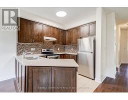 66 Kempsford Crescent, Brampton, ON L7A4M5 Photo 12