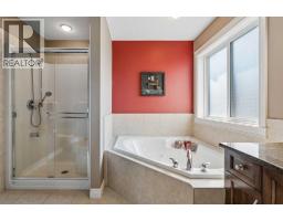14 Taralake Cape NE - photo 31