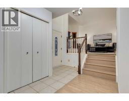51 Straddock Crescent SW - photo 3
