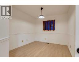 51 Straddock Crescent SW - photo 22
