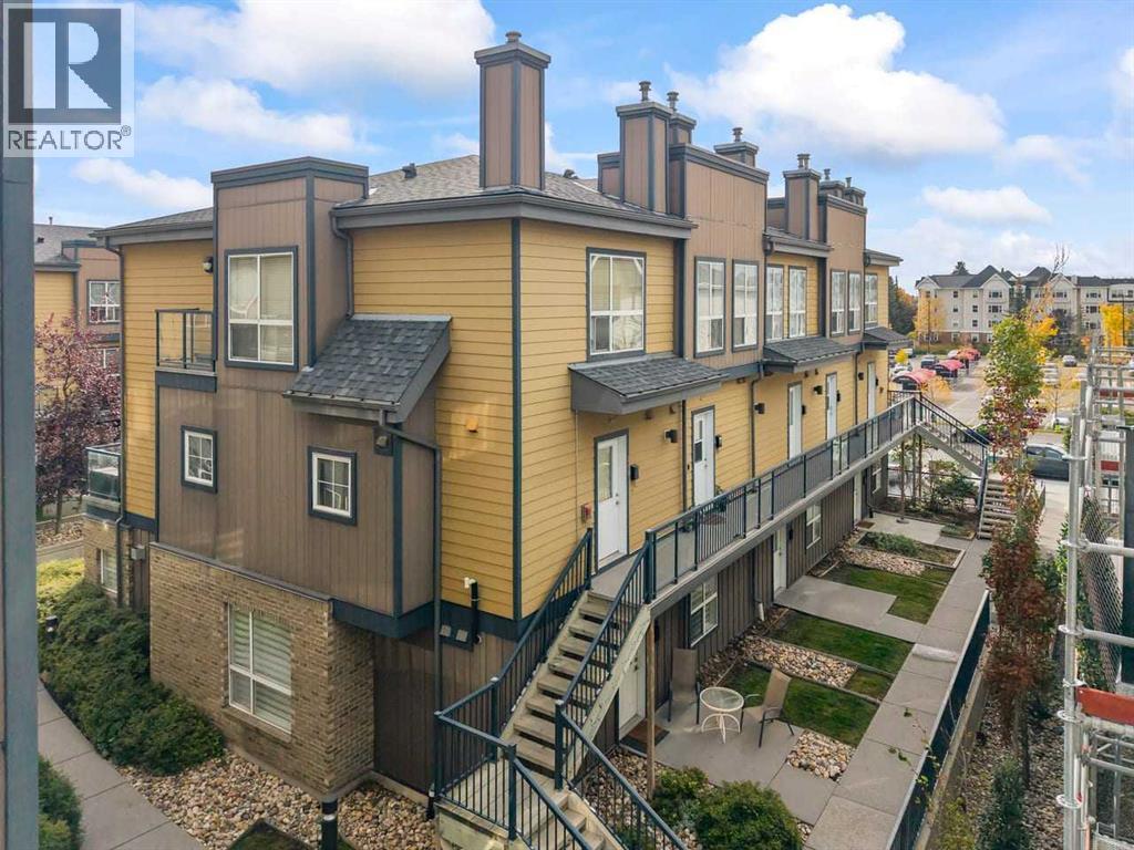 #208 2426 34 Avenue SW - 1