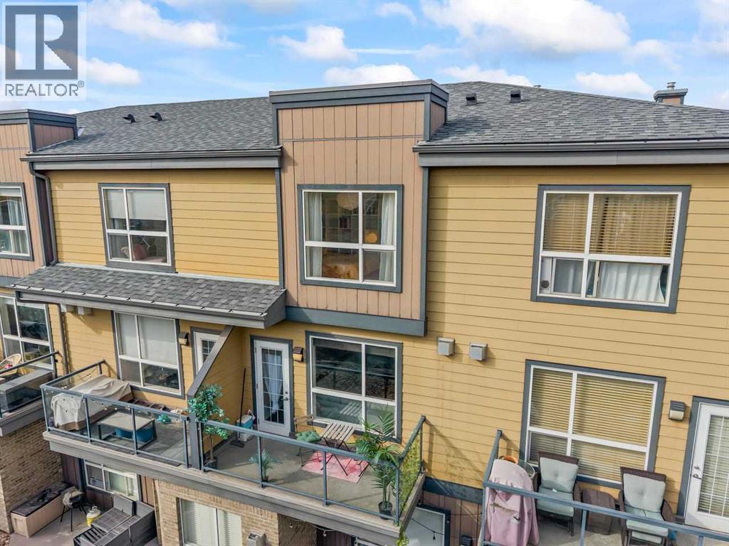 #208 2426 34 Avenue SW - 35