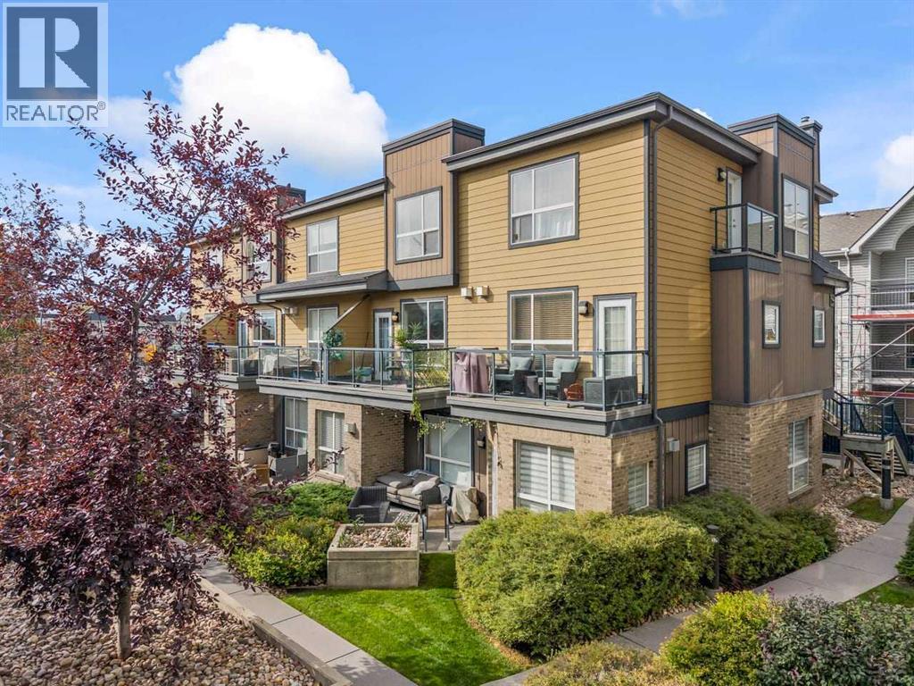 #208 2426 34 Avenue SW - 40
