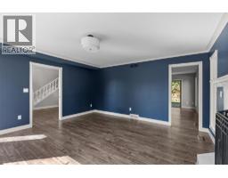 Kitchen - 534 Glenmeadows Road, Kelowna, BC V1V1Y7 Photo 13