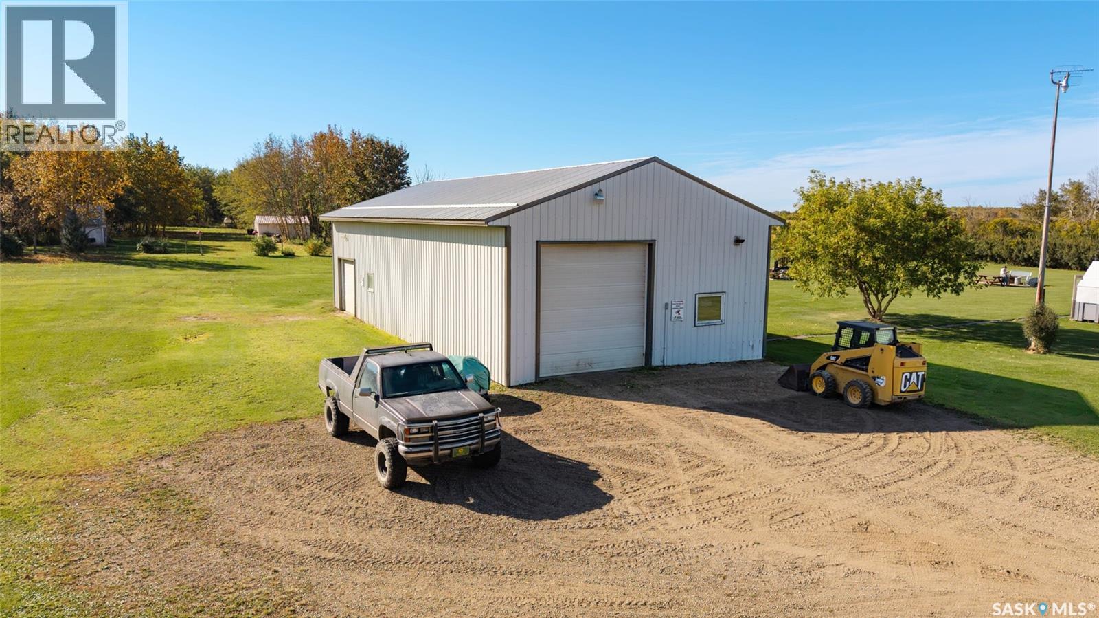 Schoen farm, Loon Lake Rm No. 561 — photo 48