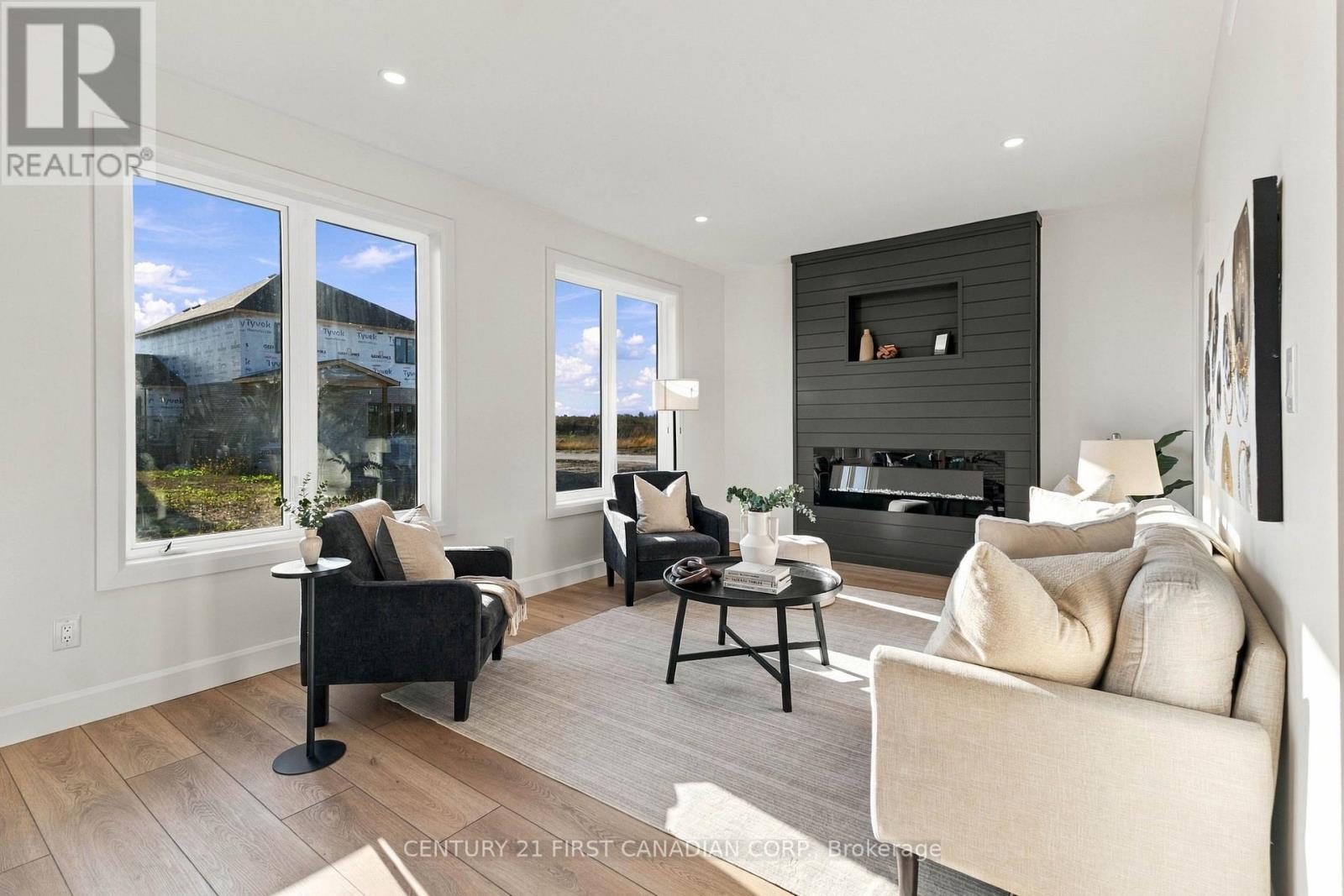 30 SHELDABREN STREET, North Middlesex (Ailsa Craig) — photo 12