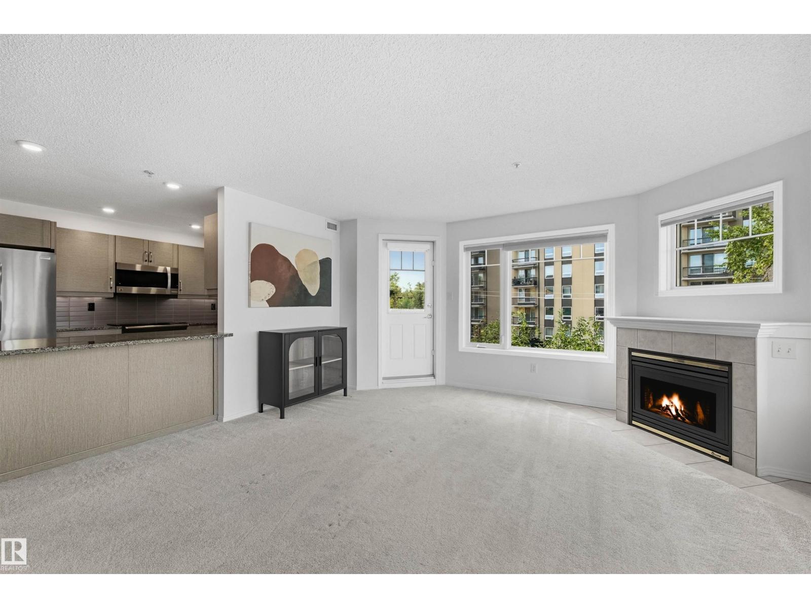 #309 8909 100 ST NW - 10