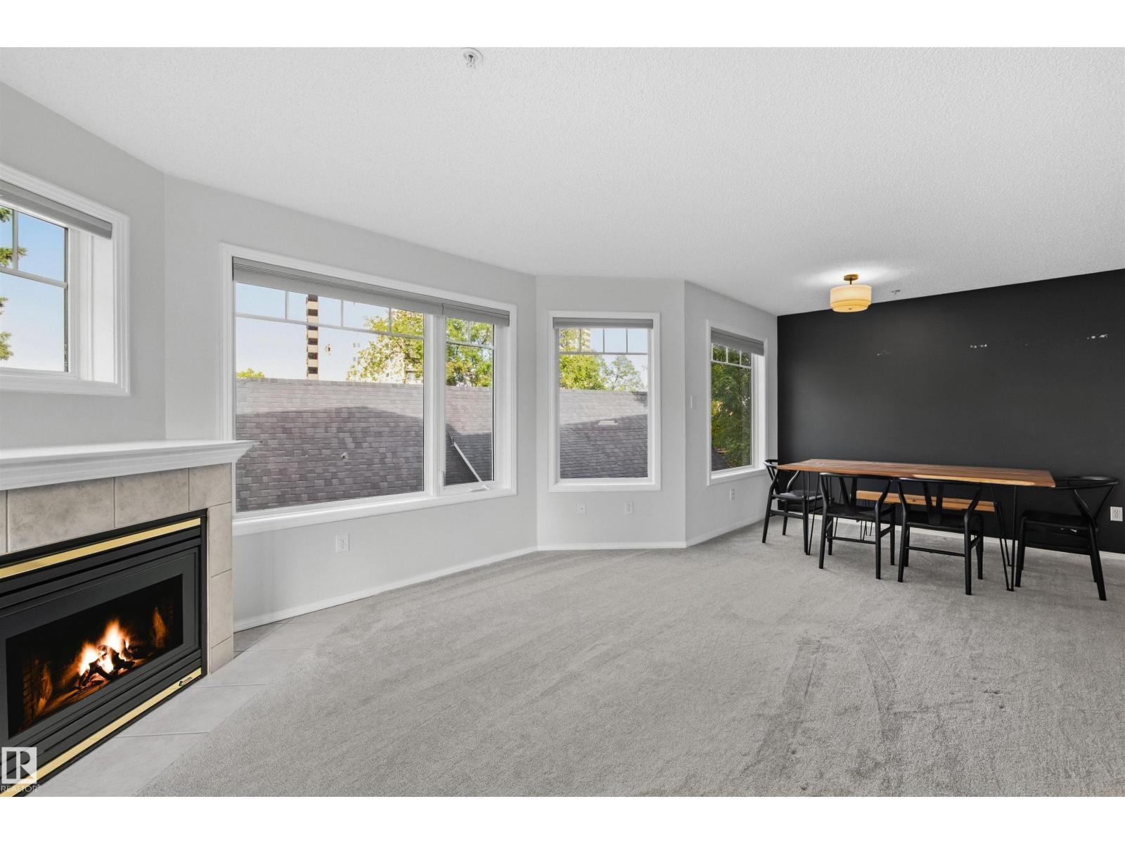 #309 8909 100 ST NW - 11