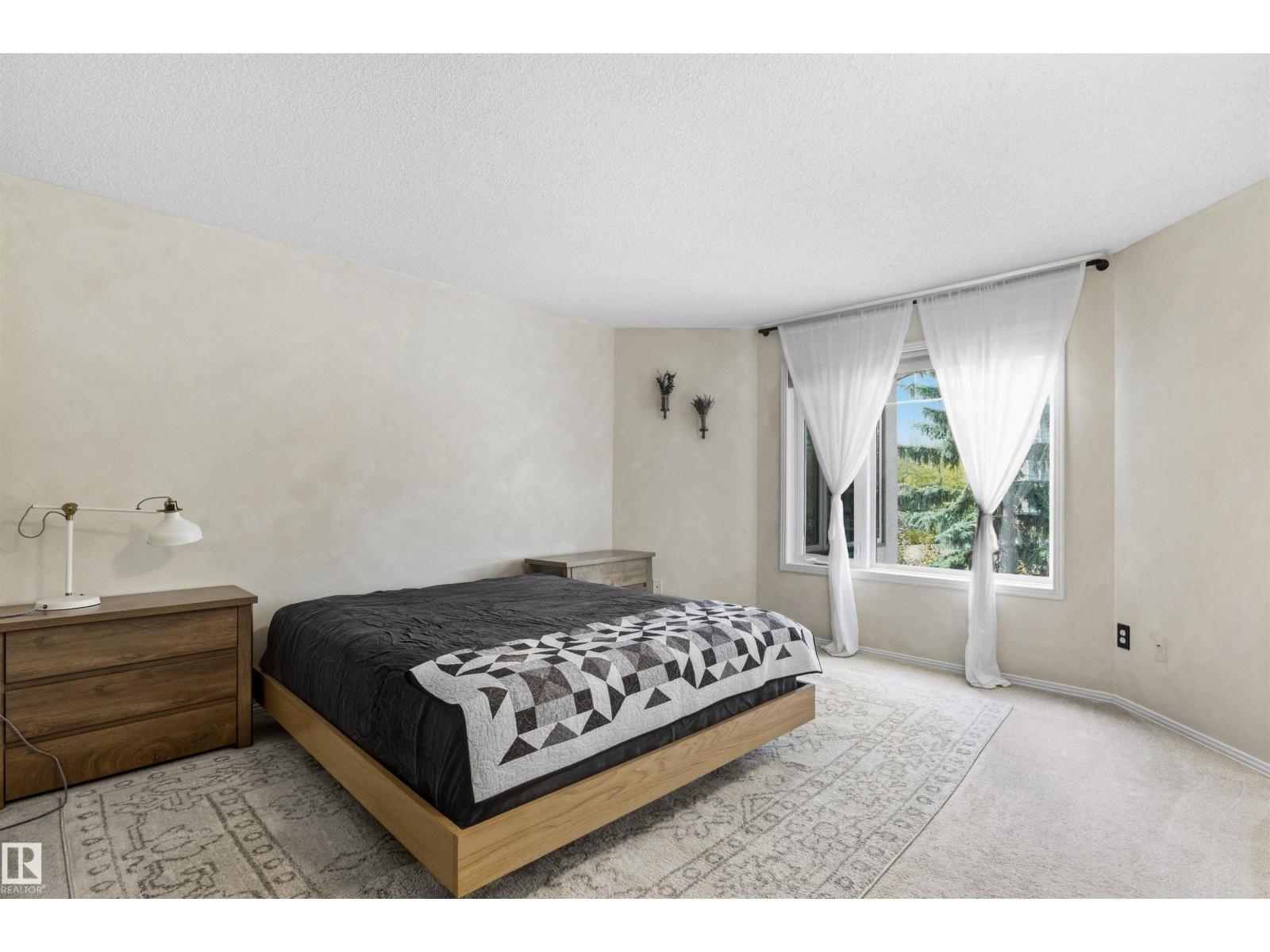 #309 8909 100 ST NW - 14
