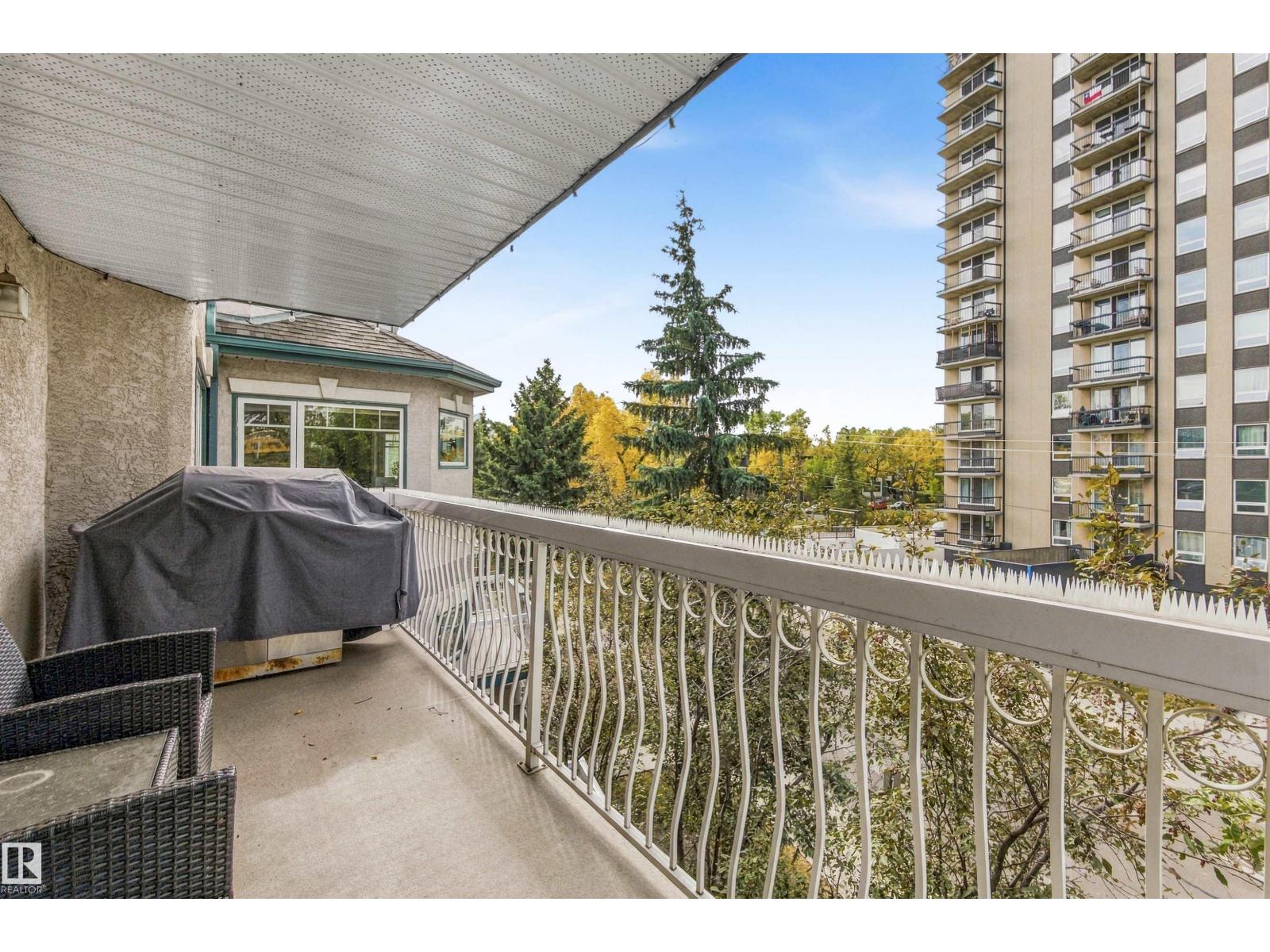 #309 8909 100 ST NW - 21