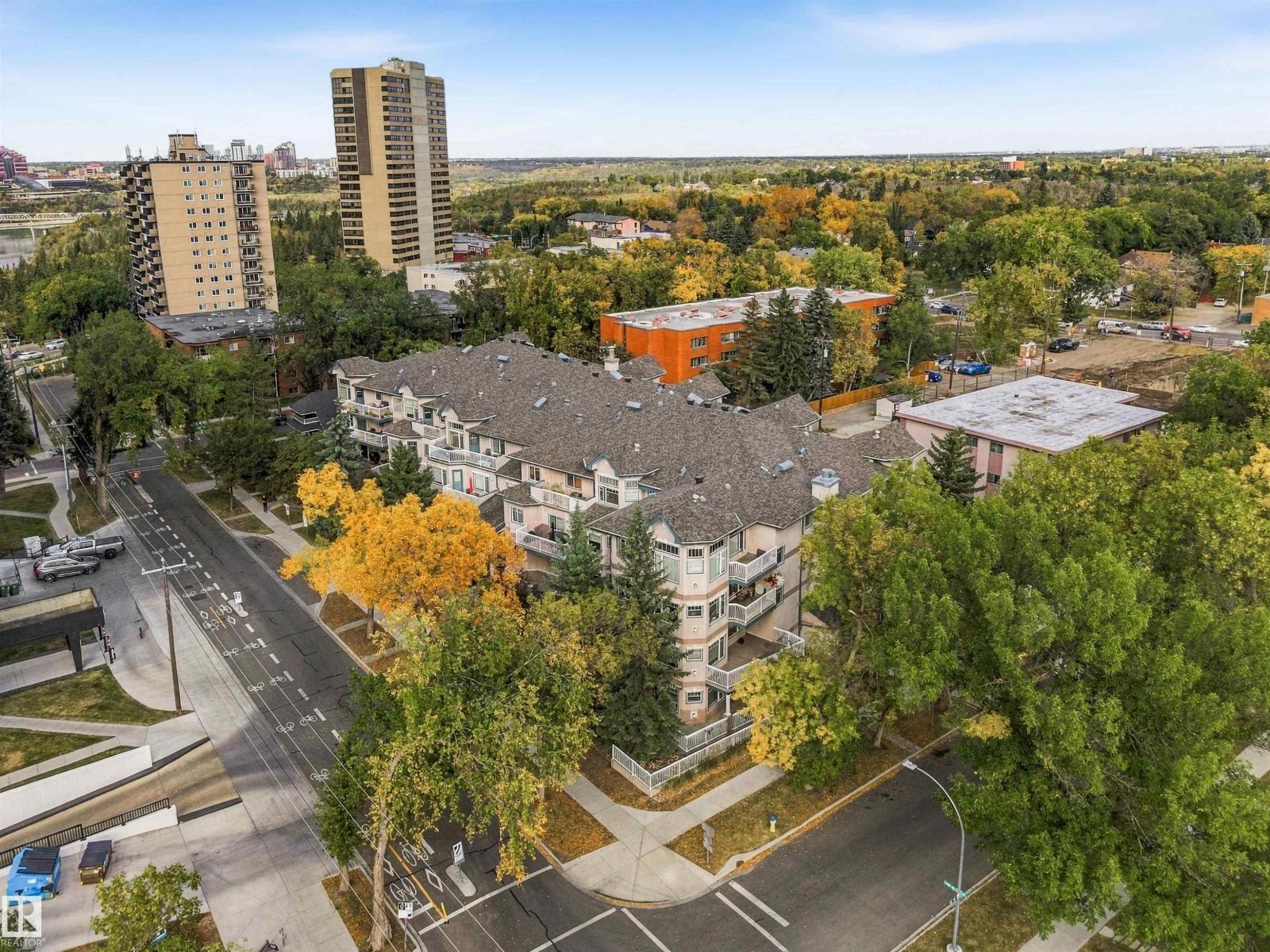 #309 8909 100 ST NW - 31