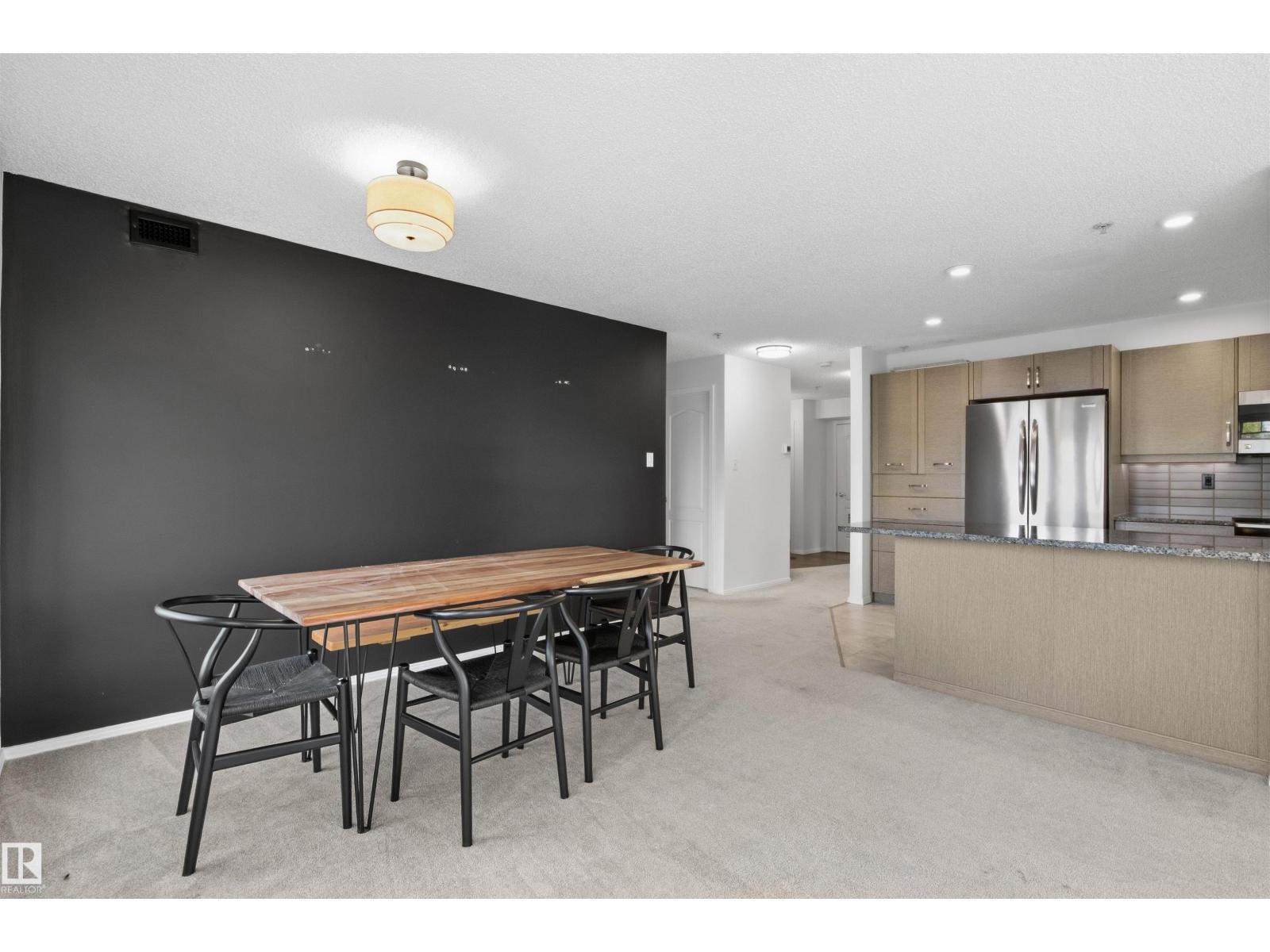 #309 8909 100 ST NW - 8