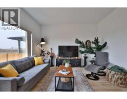 538 Malahat Green W, Lethbridge, AB T1J5W4 Photo 16