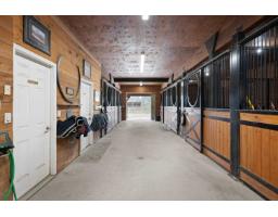 687 204th Street, Langley, BC V2Z1V5 Photo 38