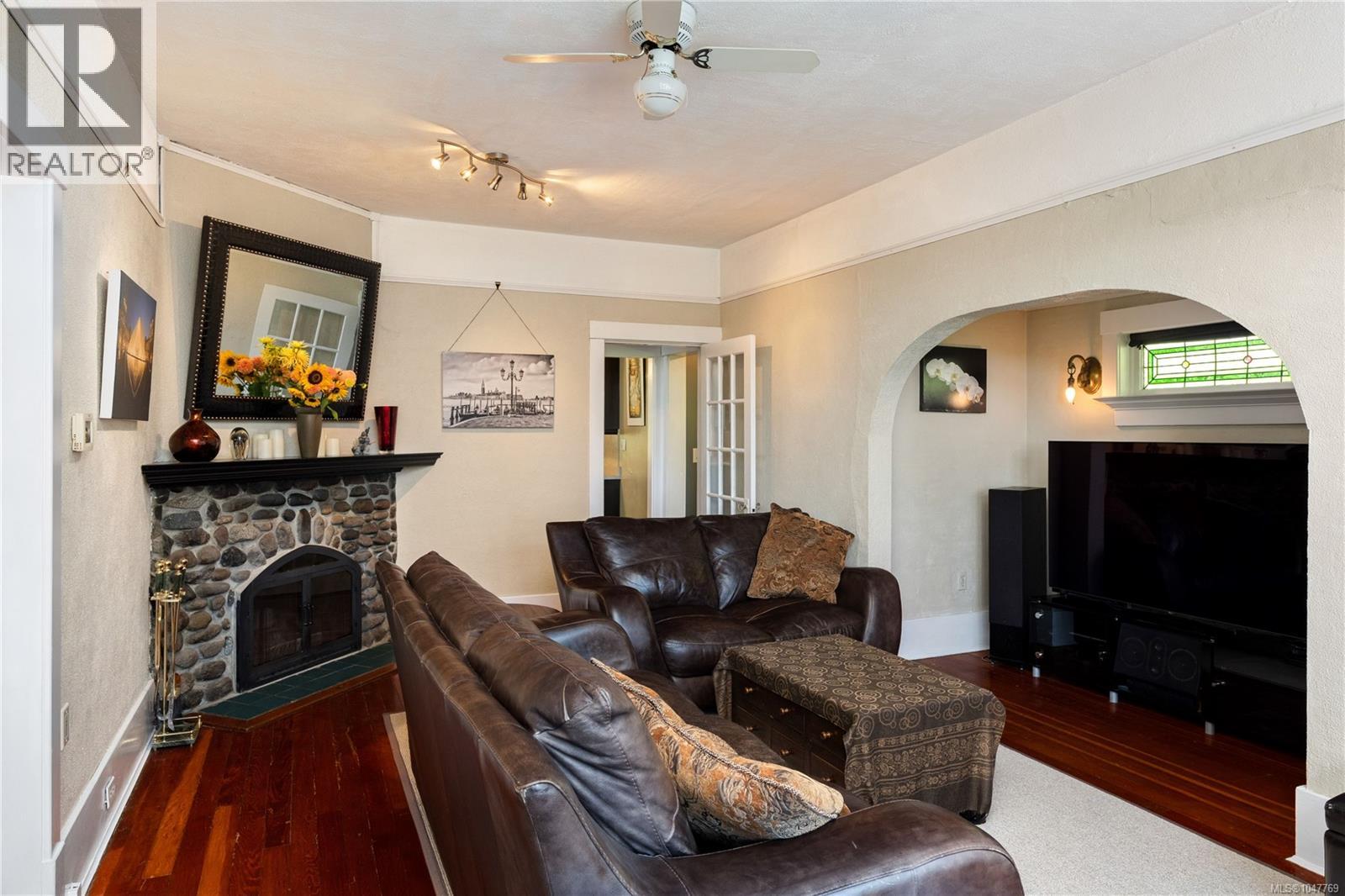 3870 Rowland Ave - Image 4