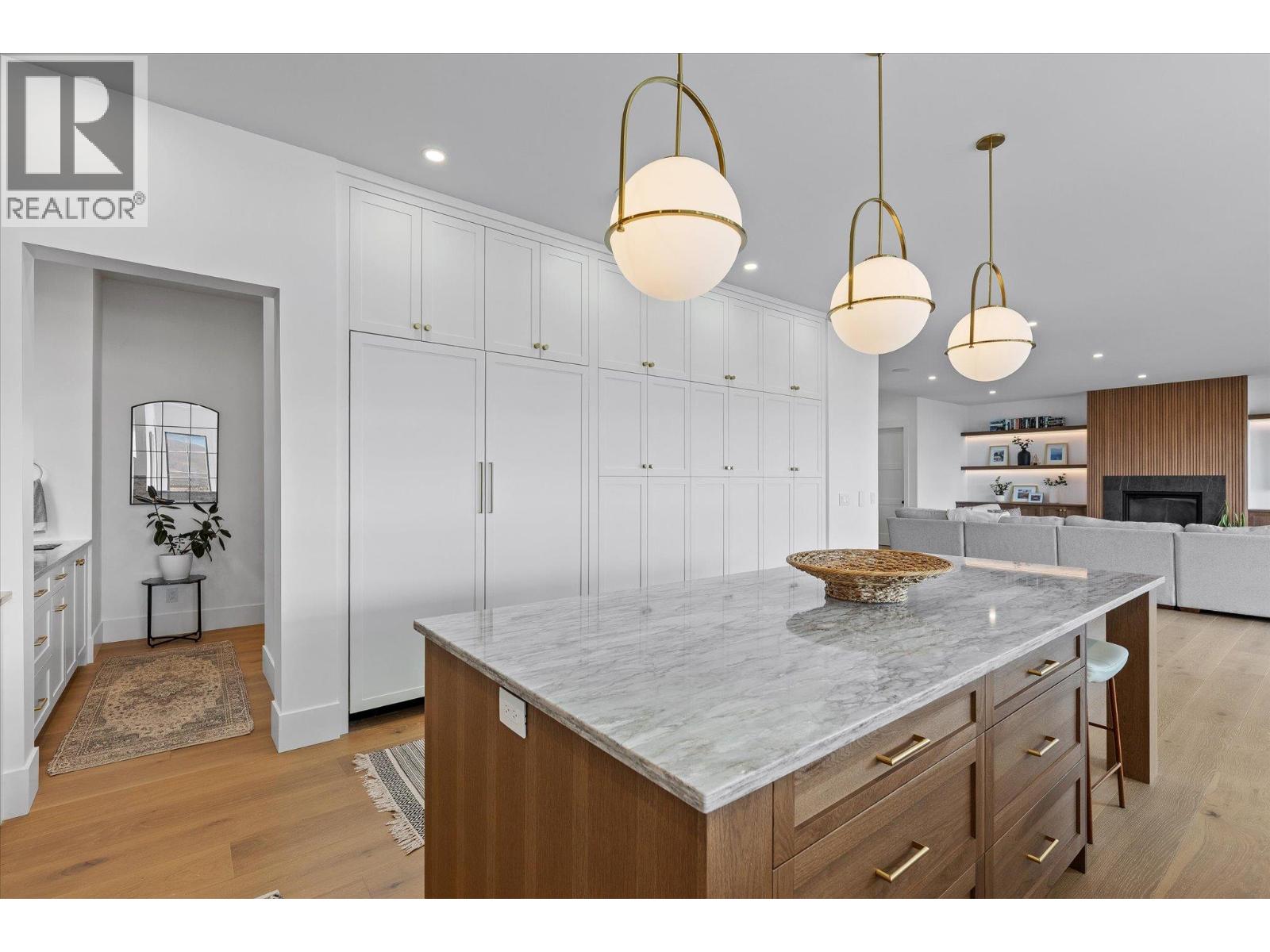 5631 Upper Mission Court - 20