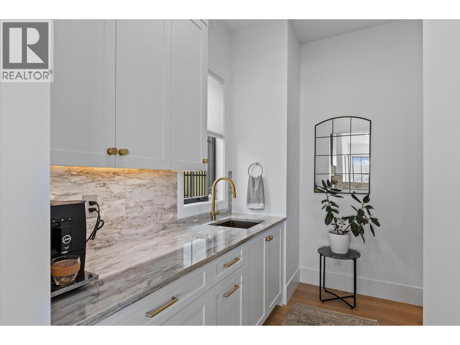 5631 Upper Mission Court - 25