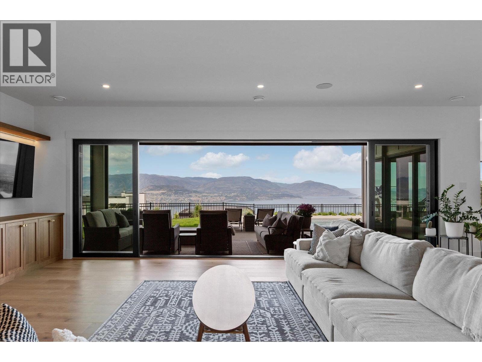 5631 Upper Mission Court - 9