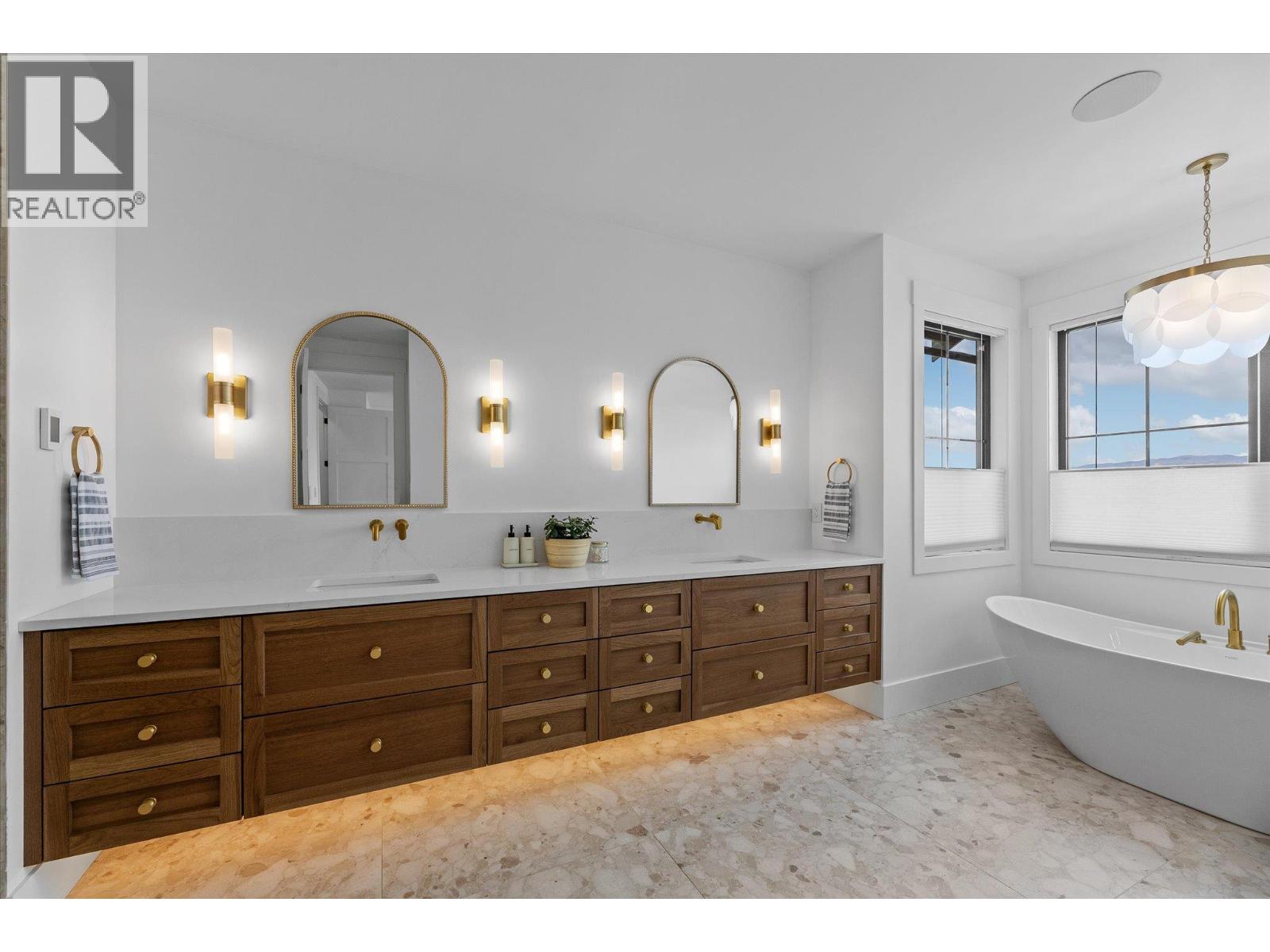 5631 Upper Mission Court - 45