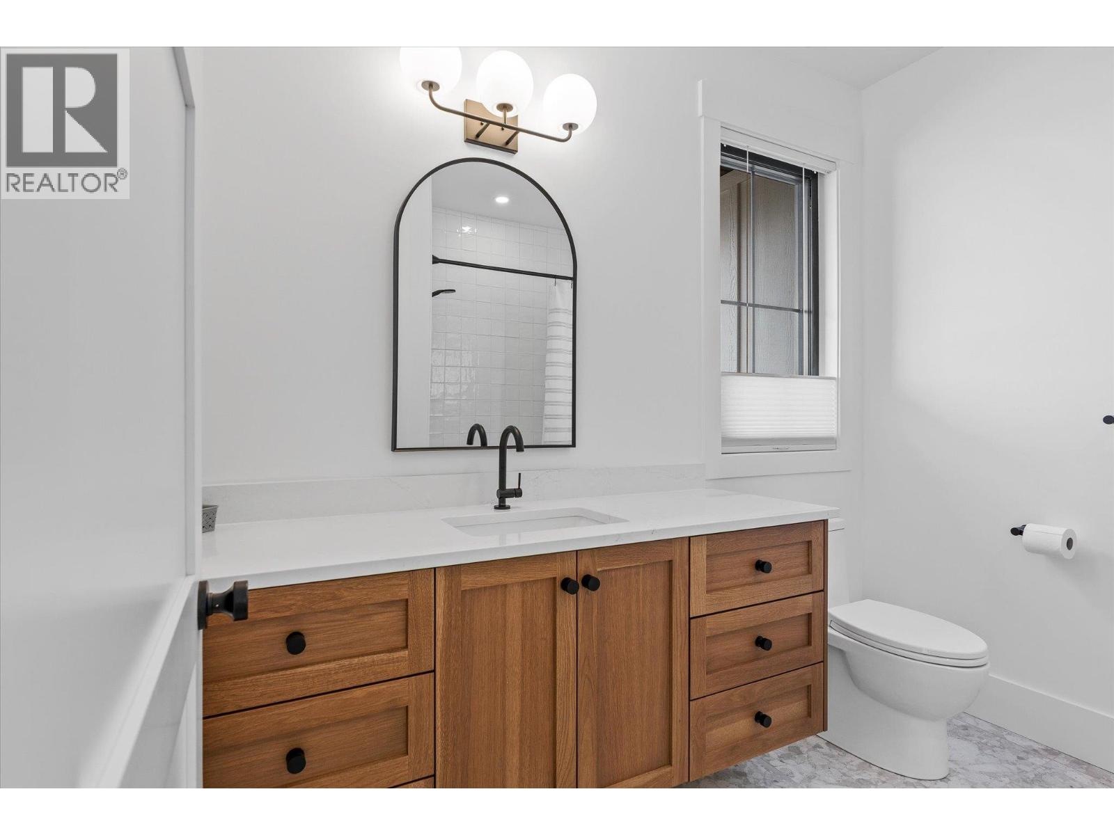 5631 Upper Mission Court, Kelowna