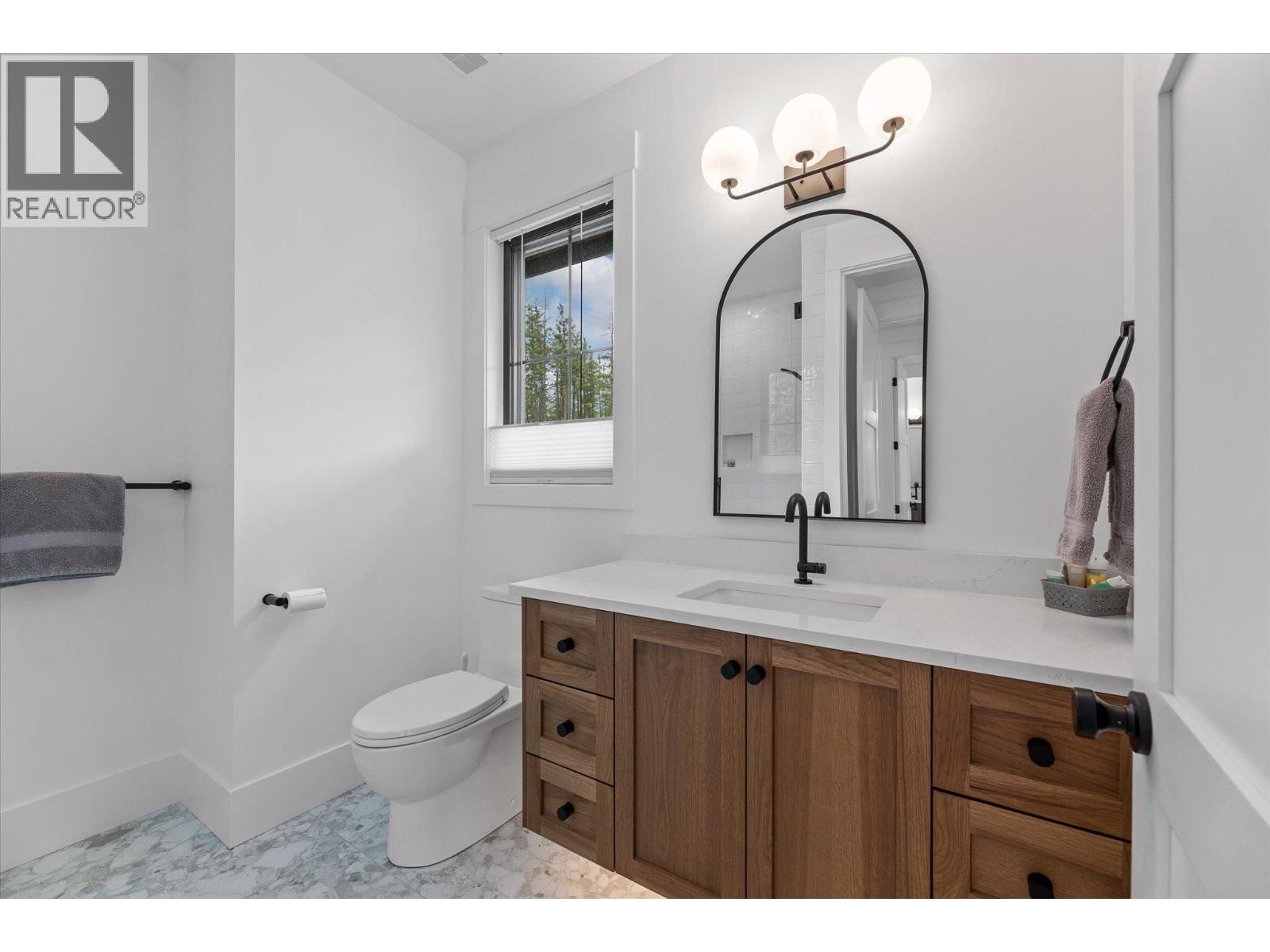 5631 Upper Mission Court, Kelowna