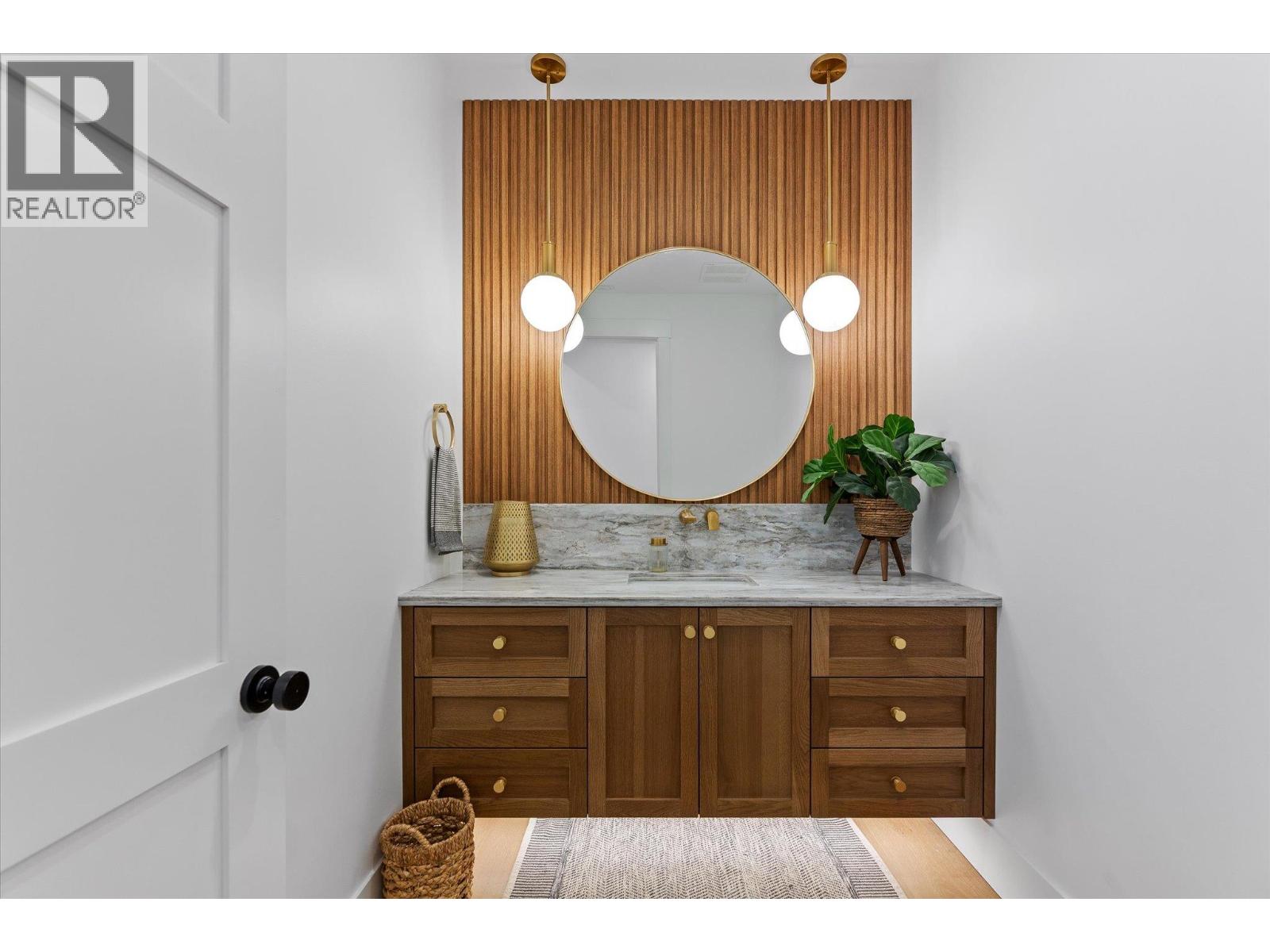 5631 Upper Mission Court - 32