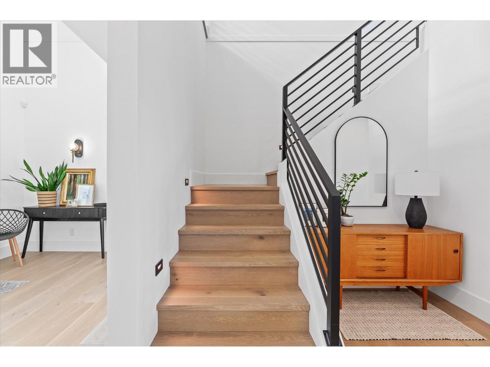 5631 Upper Mission Court - 34