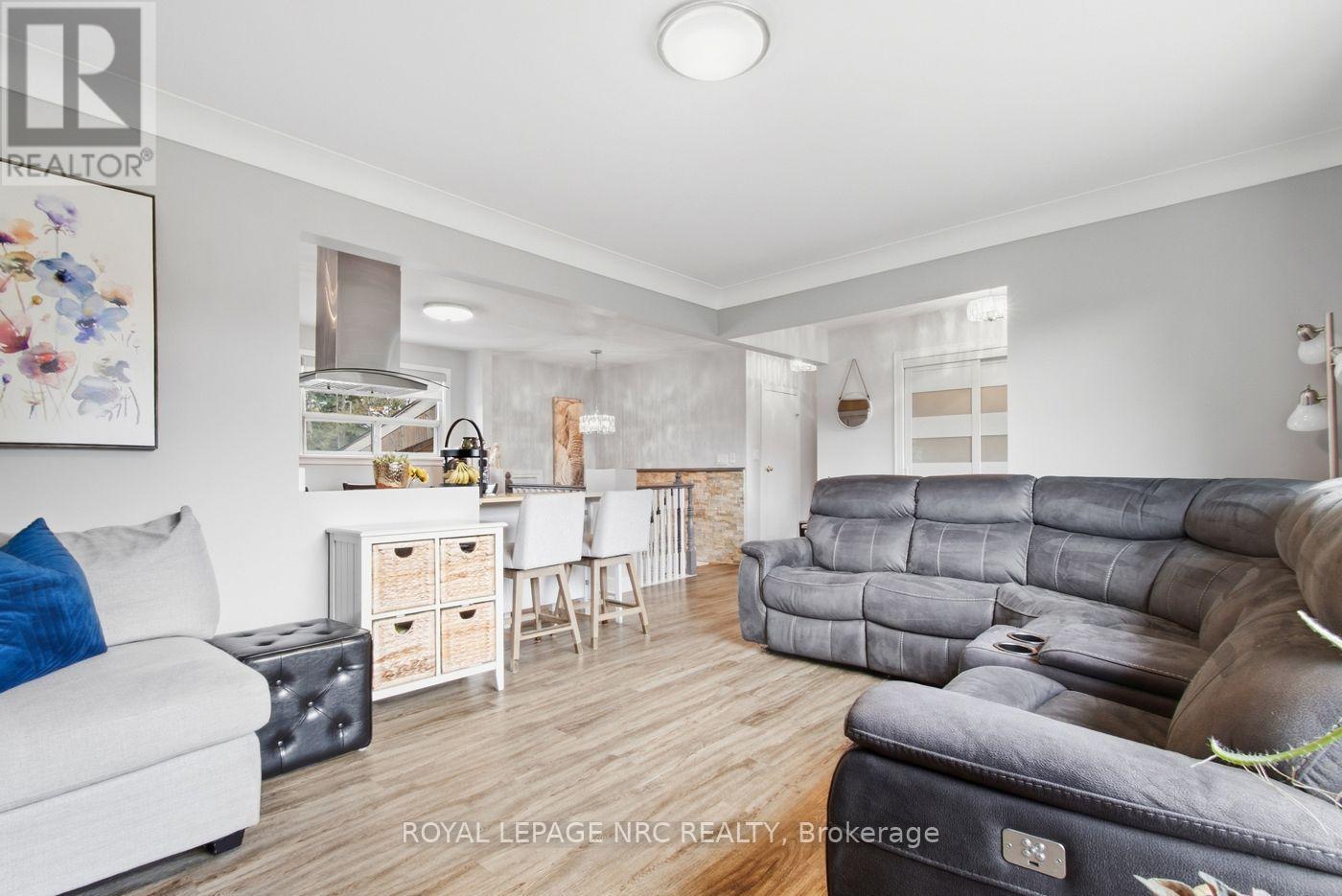 8031 WATSON STREET, Niagara Falls (Ascot) — photo 12