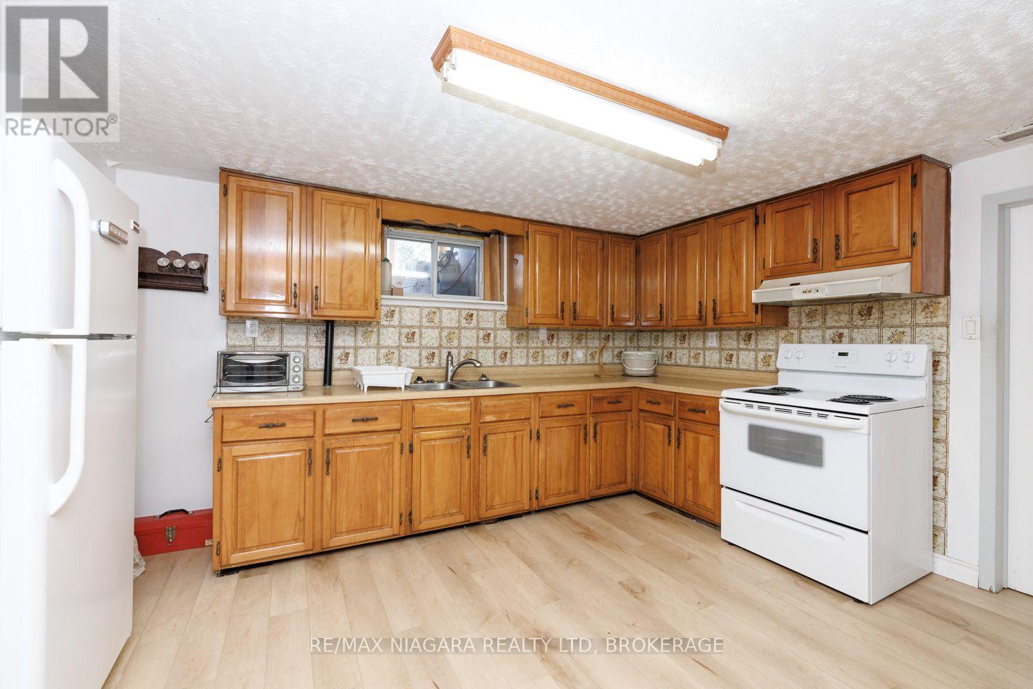 6424 CORWIN CRESCENT - Image 24