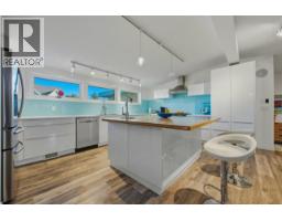 3pc Bathroom - 445 Sarsons Road, Kelowna, BC V1W1C3 Photo 7