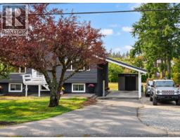 558 Kenneth St, Saanich, BC V8Z2B7 Photo 38