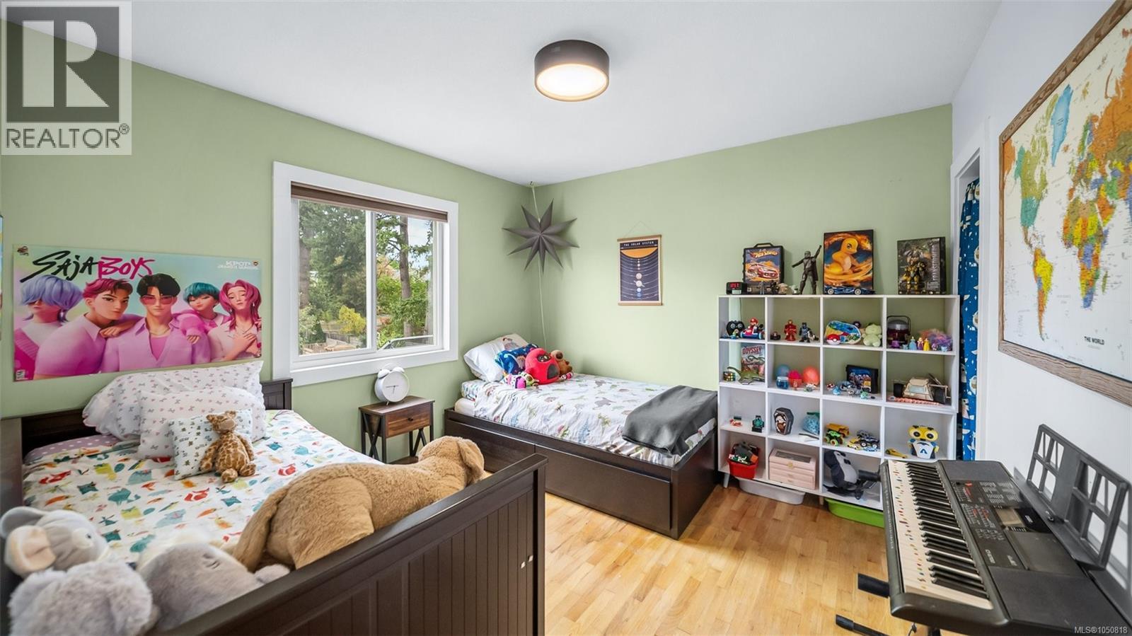 558 Kenneth St - 20
