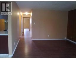 733 44 Avenue Nw, Calgary, AB T2K0J5 Photo 10