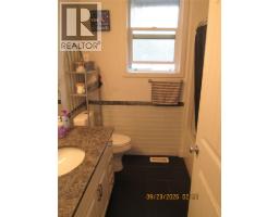 2446 Centennial Drive, Blind Bay, BC V0E1H0 Photo 38