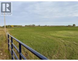 31067 Twp Rd 274, Rural Rocky View County, AB T4C2Z8 Photo 9