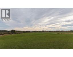 31067 Twp Rd 274, Rural Rocky View County, AB T4C2Z8 Photo 11
